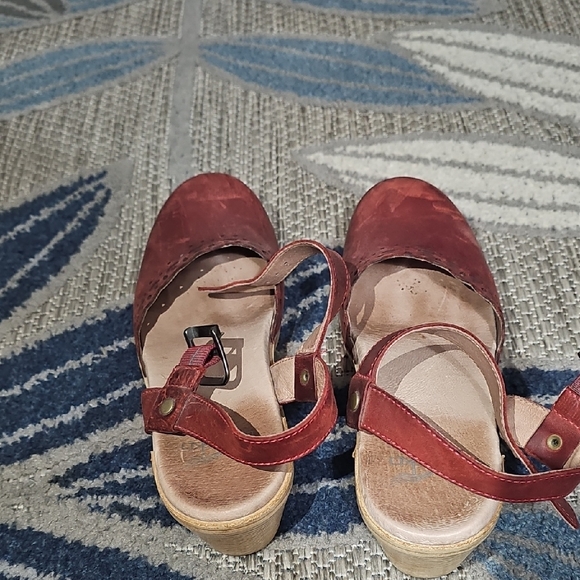 Dansko Burgundy Leather Mary Jane Heels with Ankle Strap - Picture 6 of 7